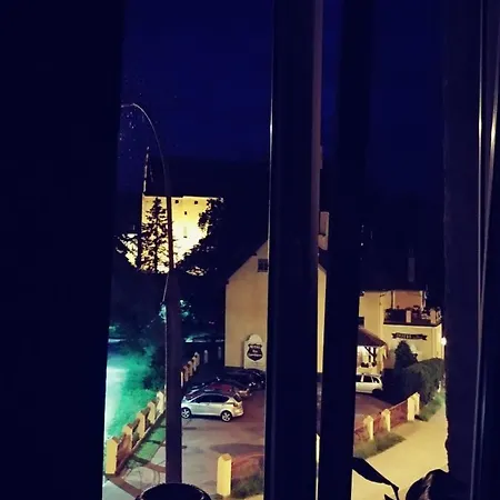 La Boheme Przy Starowce شقة